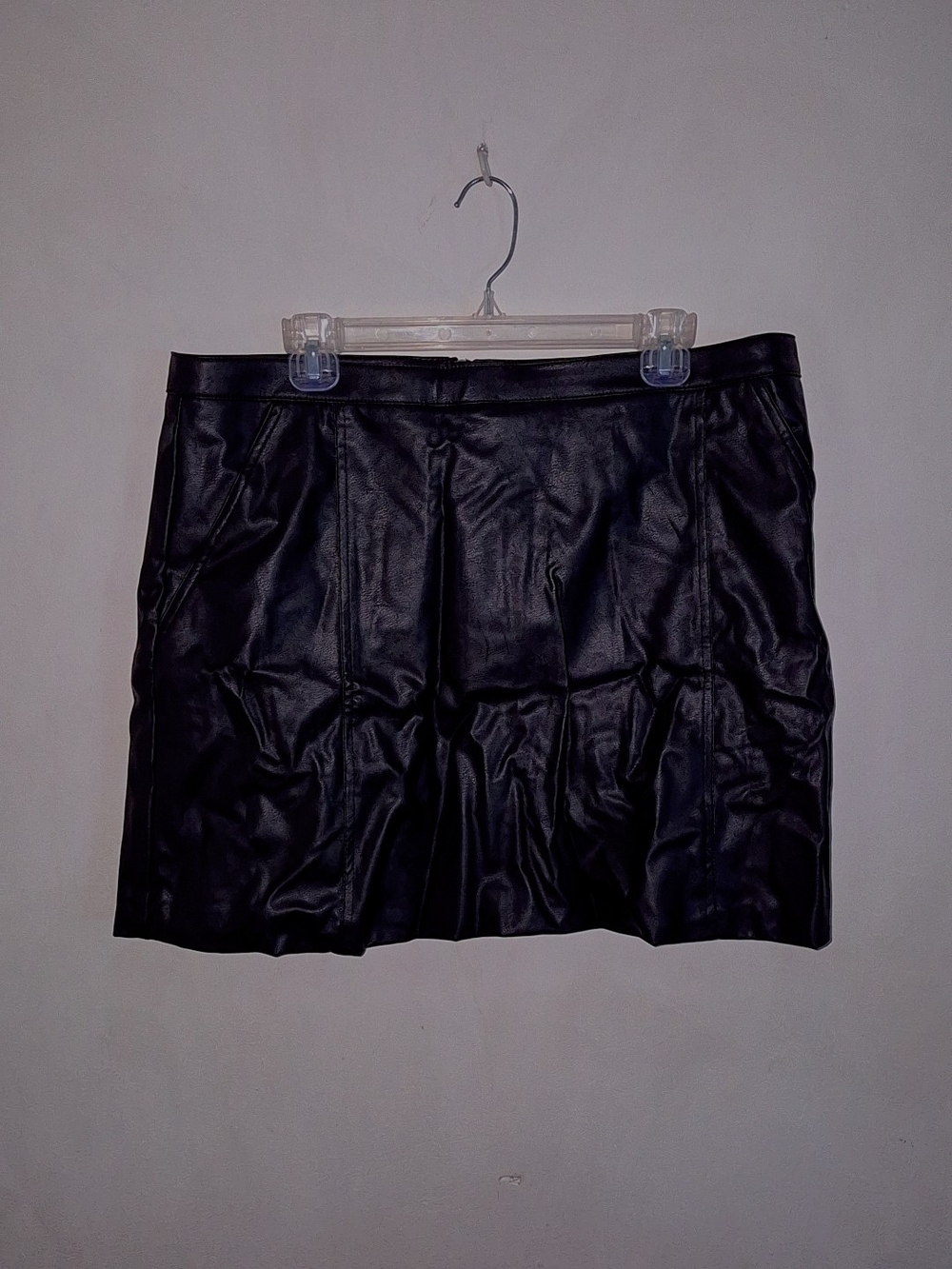 H&M Black Faux Leather Mini Skirt with Smooth Finish